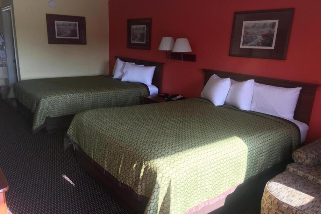Budget Inn & Suites Hawkinsville Экстерьер фото