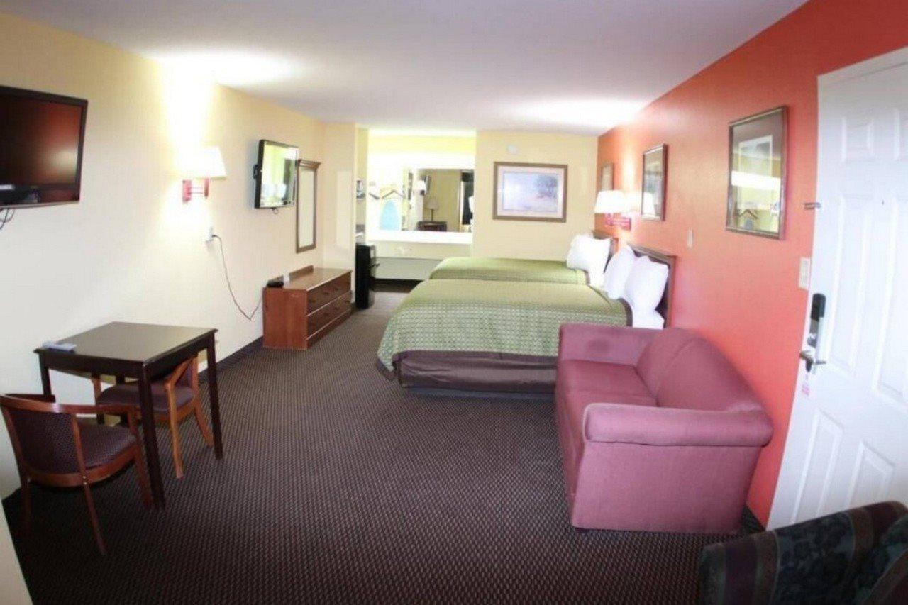 Budget Inn & Suites Hawkinsville Экстерьер фото