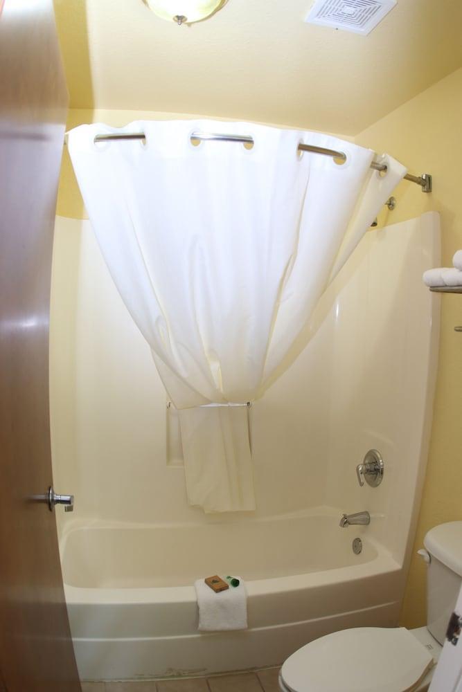 Budget Inn & Suites Hawkinsville Экстерьер фото