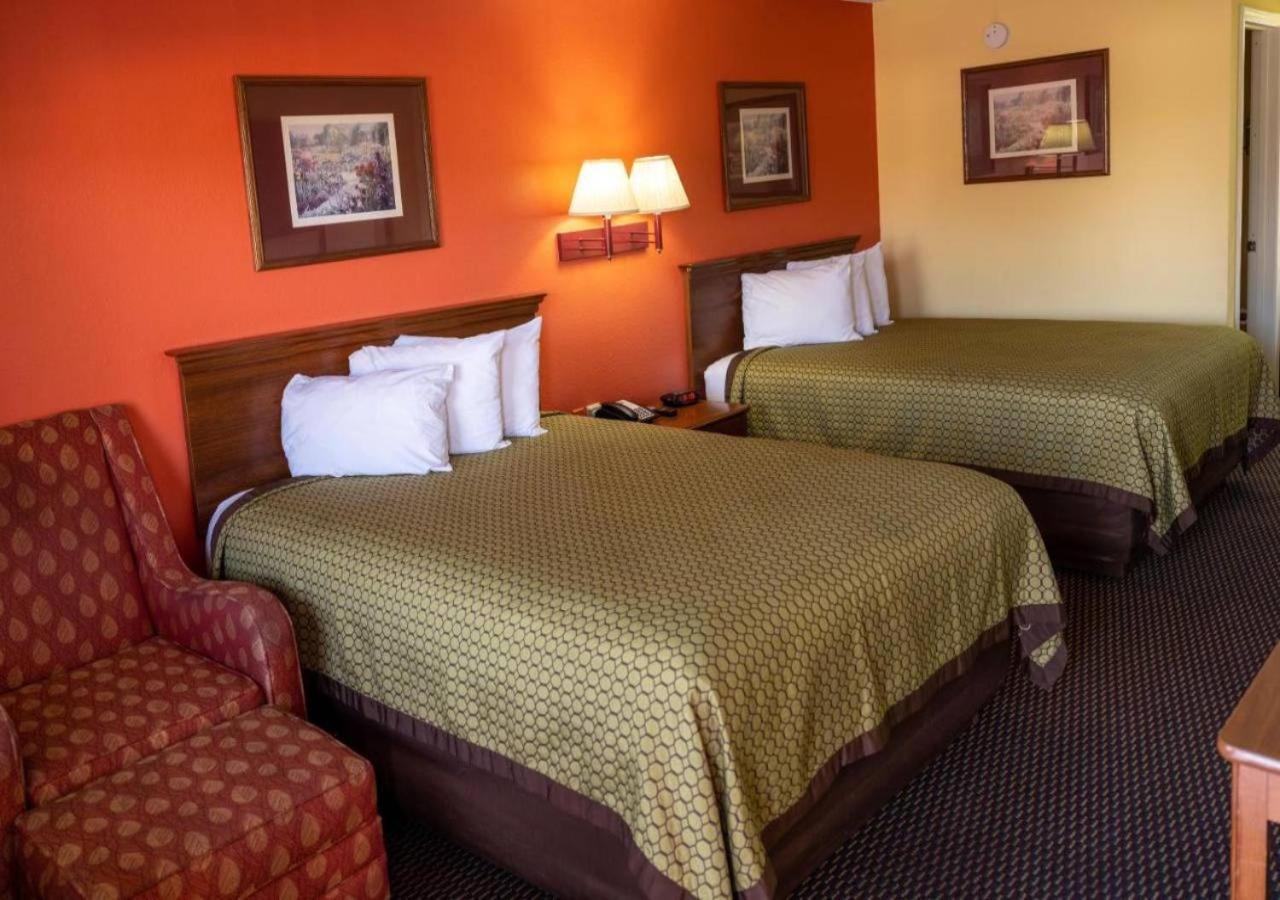 Budget Inn & Suites Hawkinsville Экстерьер фото